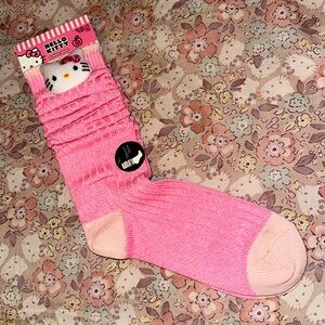 Plushy slouch socks, hello Kitty pink